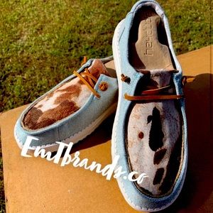 Size 7 custom womens hey dudes